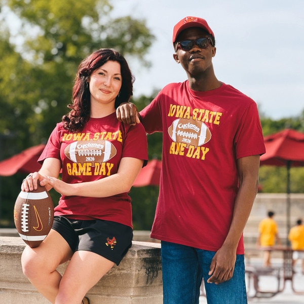 CI Sport Cyclones Script Gameday Cardinal T-Shirt